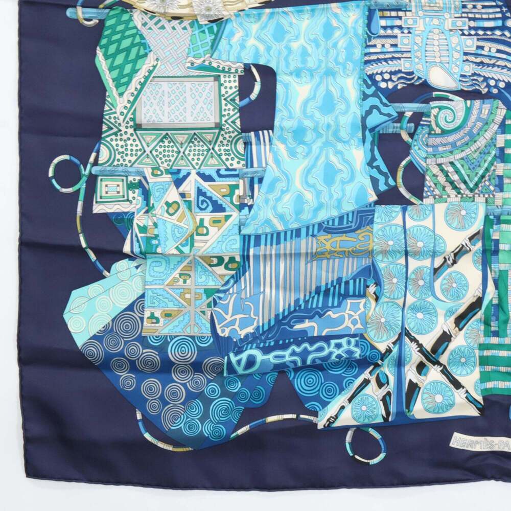 HERMES Blue Silk Scarf - Picture 4 of 7